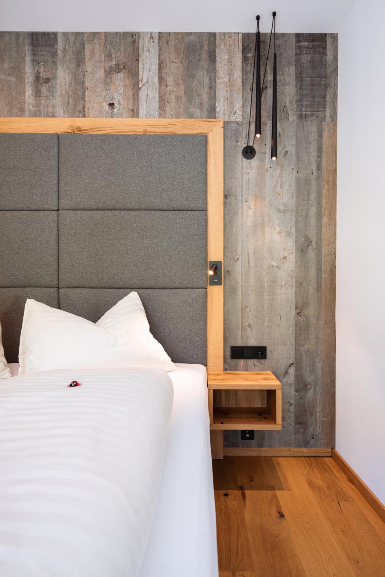 Hotel Lohningerhof 마리아알름암스타이너르넨미어 객실 사진