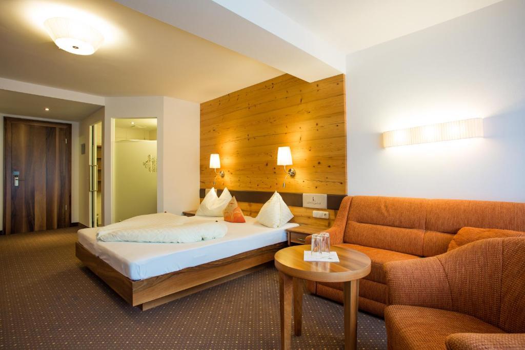 Hotel Lohningerhof 마리아알름암스타이너르넨미어 외부 사진