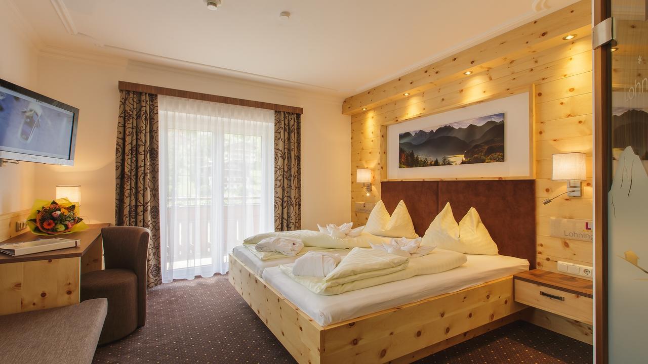 Hotel Lohningerhof 마리아알름암스타이너르넨미어 객실 사진
